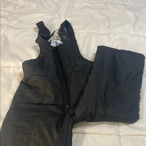 Retro Ski Bibs. Kids. Great Lakes Traders 4. Black.